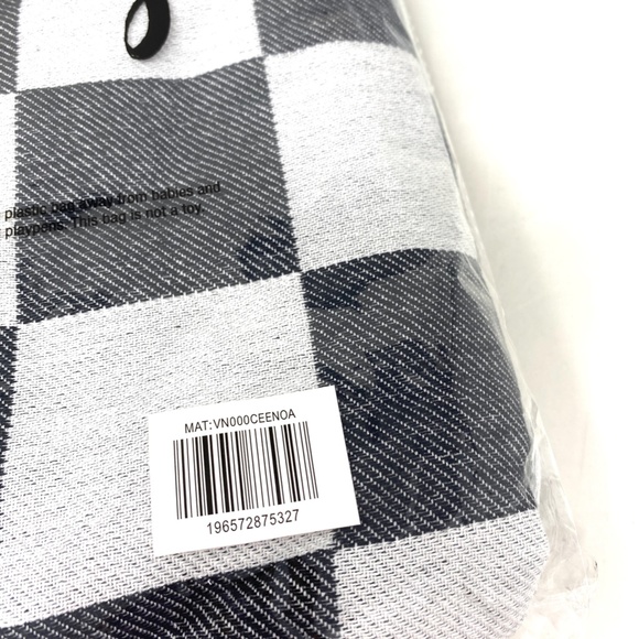 VANS OFF THE WALL BLANKET CHECKERBOARD White Black Travel Beach VN000CEENCA - Picture 3 of 3